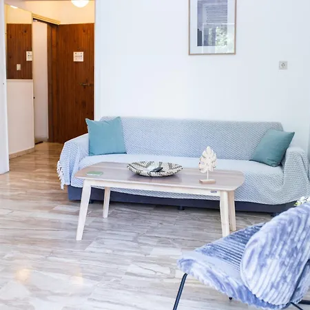 Summer Apartment